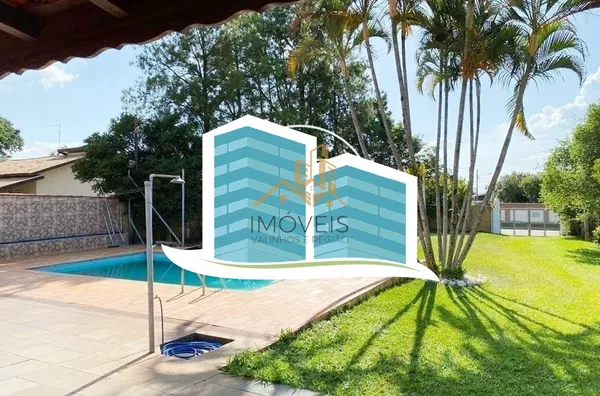Excelente casa térrea a venda no Condomínio Parque Shangrilá na cidade de Campinas. Muita natureza e verde envolvem esse imóvel. A casa principal tem 3 dormitórios, sendo 1 suíte com closet, sala, cozinha e banheiro. Possui uma casa anexa, com sala, quart - Foto 20