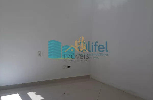 Maravilhosa casa no condomínio Marambaia na cidade de Vinhedo,  com 4 grandes suítes ensolaradas com hidro, suíte master com lareira e closet, 6 amplas salas com pé direito duplo em Ipê e Mezanino, 2 lindas lareiras, 2 cozinhas planejadas, escritório plan - Foto 16