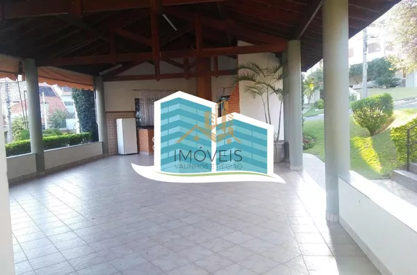 Casa térrea  em condomínio na cidade de Valinhos, contendo apenas escada para  acesso à casa. Localizada  região do Paiquerê, próximo ao Colégio Porto Seguro, Shopping Valinhos. Imóvel  com 3 dormitórios, sendo 1 suíte, todos com armários e ar condicionad - Foto 15
