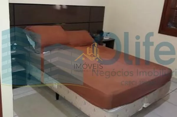 Linda chácara á venda na cidade de  Louveira, sendo três dormitórios, sendo 1 suíte, 1 banheiro social, cozinha, despensa, lavanderia, sala de estar e jantar,  sala de televisão e escritório. Na parte debaixo possui um porão totalmente habitável com 1 qua - Foto 7