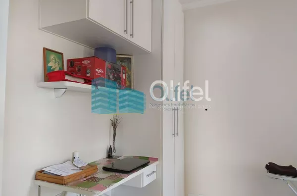 Excelente apartamento no centro da cidade de Louveira,  com 2 dormitórios, sendo 1 suíte com armário, sacada, banheiro social, ampla sala com 2 ambientes, cozinha planejada, lavanderia, vaga de garagem coberta, elevador, piscina e salão de festas.  Próxim - Foto 14