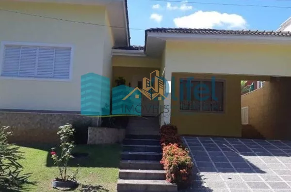 Excelente casa térrea em condomínio fechado na cidade de Louveira, com  3 suítes sendo 1 master com closet, sala de jantar, sala de estar , sala de TV, escritório, cozinha com armários , área de serviço com banheiro, churrasqueira e garagem  coberta para - Foto 2