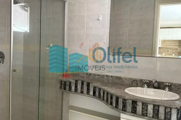 Linda casa para venda e locação no Condomínio Jardim Paulista em Vinhedo/SP. Lindo sobrado com projeto moderno. Piso inferior: lavabo, escritório, amplas salas, cozinha planejada com despensa, ampla área gourmet integrada com cozinha e sala (1 suíte, banh - Foto 4