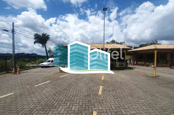 Excelente casa, com ótima metragem em um dos condomínios conhecidos pela sua imensa área verde e beleza, excelente localização na cidade de Vinhedo. A casa foi construída em um terreno praticamente plano, opção ideal para quem busca acessibilidade. A casa - Foto 30