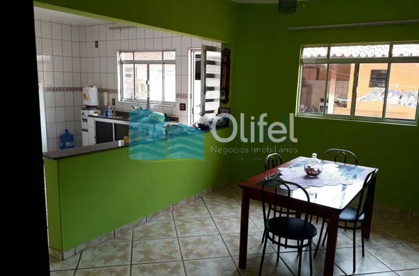 Excelente sobrado em bairro residencial na cidade de Louveira,  com 4 dormitórios, sendo 1 suíte com hidromassagem, banheiro social, sala, cozinha /copa e escritório. Edícula com 1 quarto, banheiro, cozinha e lavanderia.  Confira!!! - Foto 8