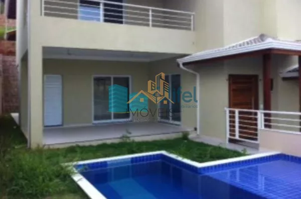 Lindo sobrado em condomínio fechado na cidade de Louveira, com excelente localização, proporcionando contato com a natureza, excelente qualidade de vida, além de estar próximo ao centro e principais vias de acesso. Conta com 3 suítes, varanda,  lavabo, ba