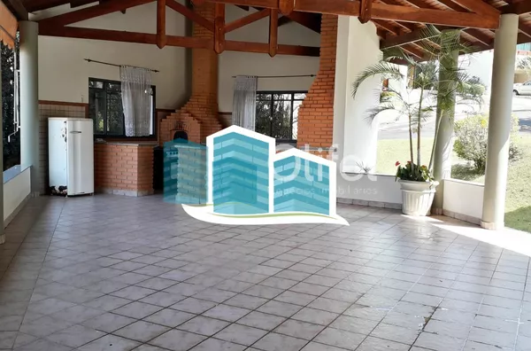 Casa térrea  em condomínio na cidade de Valinhos, contendo apenas escada para  acesso à casa. Localizada  região do Paiquerê, próximo ao Colégio Porto Seguro, Shopping Valinhos. Imóvel  com 3 dormitórios, sendo 1 suíte, todos com armários e ar condicionad - Foto 16