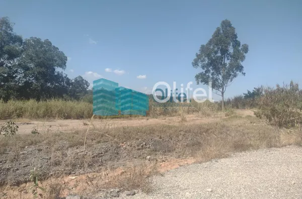 Excelente área  comercial com 20.000m² na cidade de Louveira. Boa localização com fácil acesso as principais vias de acesso.  Vale a pena conferir!! - Foto 10