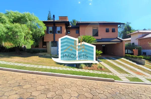 Maravilhosa casa a venda em condomínio na cidade de valinhos. com detalhes rústicos e da arquitetura inglesa. Aquela casa com cara de casa, a arquitetura diferenciada parece nos abraçar entre seus grandes vãos, vigas de madeira e concreto, arcos e piso ce - Foto 35