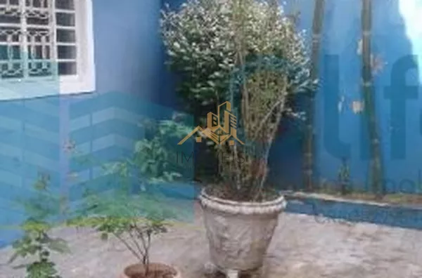 Casa sobrado, 3 quartos, sendo 1 suíte, 2 banheiros, sala de jantar e estar, cozinha, área de serviço, madeira lateral e frontal de primeira qualidade com casa semi nova, único dono, bairro tranquilo em excelente bairro de Vinhedo. Área de lazer para faze - Foto 5