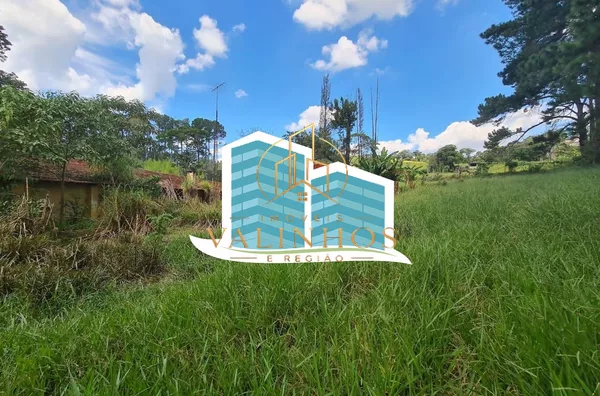 Chácara com 84.500,00m²,plana, bem distribuídas, a 5 minutos do centro da cidade de  Vinhedo.  Agende a sua visita com um de nossos corretores.