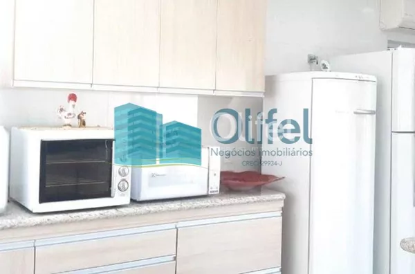 Excelente casa térrea em condomínio fechado com portaria 24hs, segurança com ronda e área de lazer, além de muito verde em suas ruas. Boa localização dentro do condomínio  com  frente para 2 ruas. Casa toda climatizada , sendo 3 suítes, todas com ar condi - Foto 20