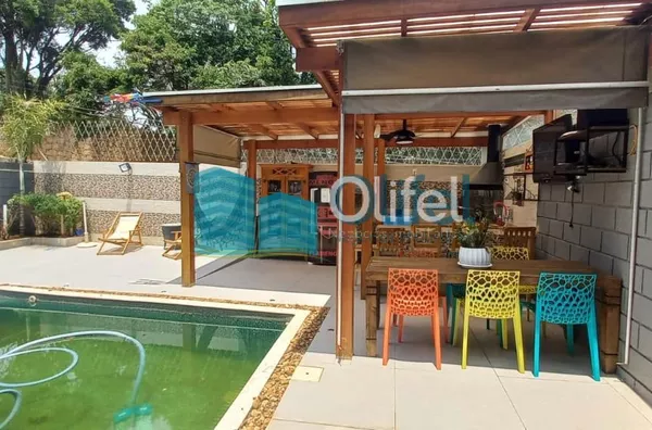 Excelente sobrado em condomínio fechado na cidade de Louveira. Ótimo acabamento, espaços amplos e confortáveis, ampla área gourmet com piscina.  Imóvel apto para financiamento.   Agende sua Visita - Foto 11