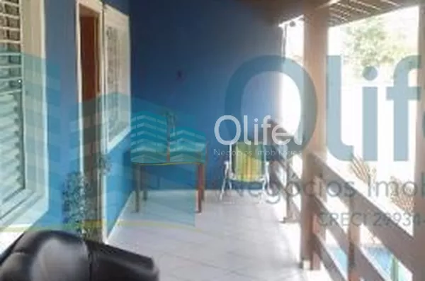 Casa sobrado, 3 quartos, sendo 1 suíte, 2 banheiros, sala de jantar e estar, cozinha, área de serviço, madeira lateral e frontal de primeira qualidade com casa semi nova, único dono, bairro tranquilo em excelente bairro de Vinhedo. Área de lazer para faze - Foto 4