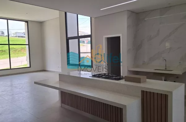 Excelente casa térrea,  novíssima,  em um dos condomínios mais procurados da cidade de Louveira com acabamento de primeira linha, telhado com telhas sanduiche que garantem conforto térmico da casa, proporcionando enorme conforto para sua família.  São 3 a - Foto 20