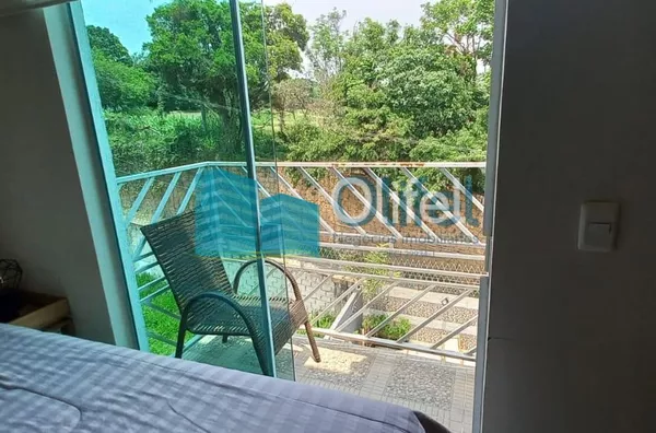 Excelente sobrado em condomínio fechado na cidade de Louveira. Ótimo acabamento, espaços amplos e confortáveis, ampla área gourmet com piscina.  Imóvel apto para financiamento.   Agende sua Visita - Foto 25