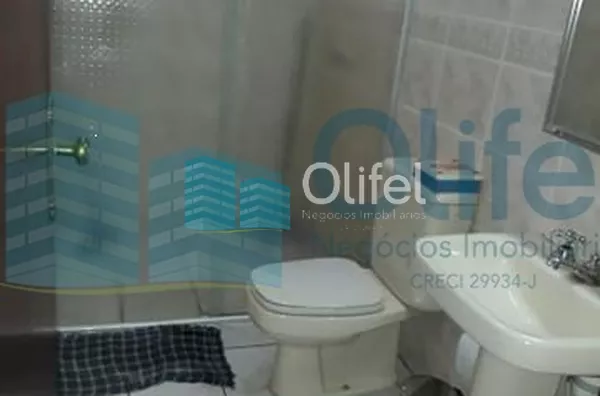 Linda chácara á venda na cidade de  Louveira, sendo três dormitórios, sendo 1 suíte, 1 banheiro social, cozinha, despensa, lavanderia, sala de estar e jantar,  sala de televisão e escritório. Na parte debaixo possui um porão totalmente habitável com 1 qua - Foto 12