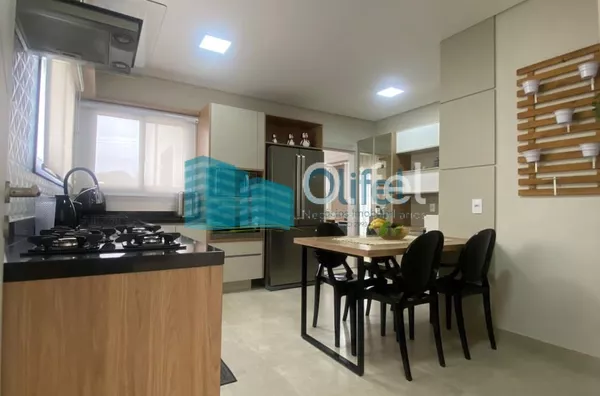 Lindo sobrado moderno, com acabamento fino, em condomínio fechado na cidade de Louveira,  com 3 amplas suítes, sendo a master com closet , ducha dupla,  banheira de imersão e varanda. Amplas  salas de estar, janter e TV, escritório,  terraço coberto, espa - Foto 12