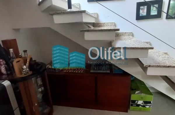 Excelente sobrado em condomínio fechado na cidade de Louveira. Ótimo acabamento, espaços amplos e confortáveis, ampla área gourmet com piscina.  Imóvel apto para financiamento.   Agende sua Visita - Foto 13