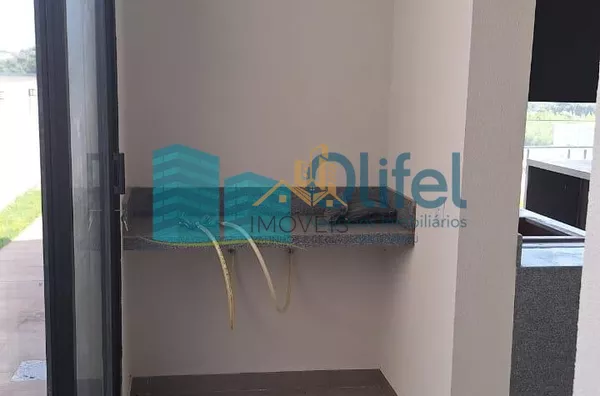 Excelente casa térrea,  novíssima,  em um dos condomínios mais procurados da cidade de Louveira com acabamento de primeira linha, telhado com telhas sanduiche que garantem conforto térmico da casa, proporcionando enorme conforto para sua família.  São 3 a - Foto 21