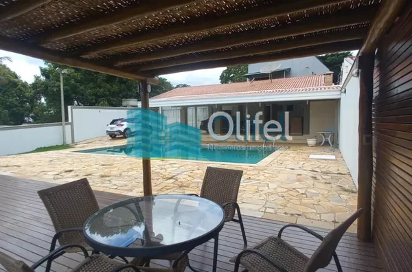 Para você que busca em apenas um lugar, qualidade de vida, conforto, espaço, excelente localização, seja para morar ou passar finais de semana com a família e amigos, apresento esta chácara localizada em um local apenas de chácaras, próximo ao centro da c - Foto 6