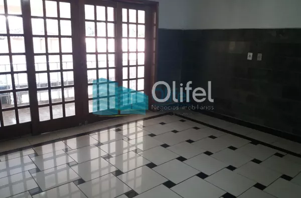 Excelente chácara  a 4 km do centro da cidade de Louveira com 03 dormitórios sendo 01 suíte, sala jantar, sala de estar, 08 vagas de garagem sendo 04 coberta, canil, campo de futsal gramado, piscina, churrasqueira, fogão e forno à lenha, lago, com uma áre - Foto 20