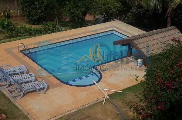 Excelente sobrado na cidade de  Louveira, com 4 dormitórios, sendo 1 suíte master com closet, banheiro social, quartos avarandados, lavabo, ampla sala de estar, jantar e mezanino, escritório, cozinha, copa, lavanderia, despensa, área gourmet com churrasqu - Foto 21