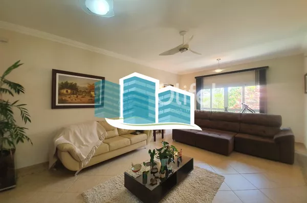 Excelente casa, com ótima metragem em um dos condomínios conhecidos pela sua imensa área verde e beleza, excelente localização na cidade de Vinhedo. A casa foi construída em um terreno praticamente plano, opção ideal para quem busca acessibilidade. A casa - Foto 21