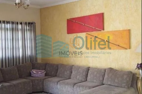 Ótima casa em bairro tranquilo na cidade de Louveira com 3 dormitórios sendo 1 suíte, sala 2 ambientes, cozinha americana com armários, edícula com churrasqueira gourmet e banheiro, quintal e garagem para 4 carros. - Foto 4