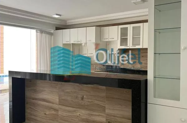 Linda casa para venda e locação no Condomínio Jardim Paulista em Vinhedo/SP. Lindo sobrado com projeto moderno. Piso inferior: lavabo, escritório, amplas salas, cozinha planejada com despensa, ampla área gourmet integrada com cozinha e sala (1 suíte, banh - Foto 11