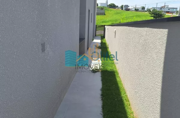 Excelente casa térrea,  novíssima,  em um dos condomínios mais procurados da cidade de Louveira com acabamento de primeira linha, telhado com telhas sanduiche que garantem conforto térmico da casa, proporcionando enorme conforto para sua família.  São 3 a - Foto 30