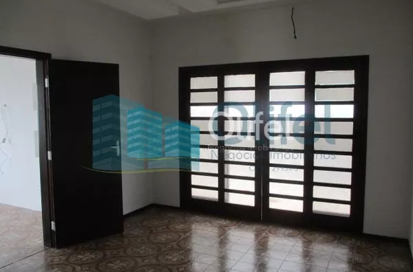 Oportunidade Única no Coração da Cidade! Residencial ou Comercial – A Escolha é Sua! - Foto 1