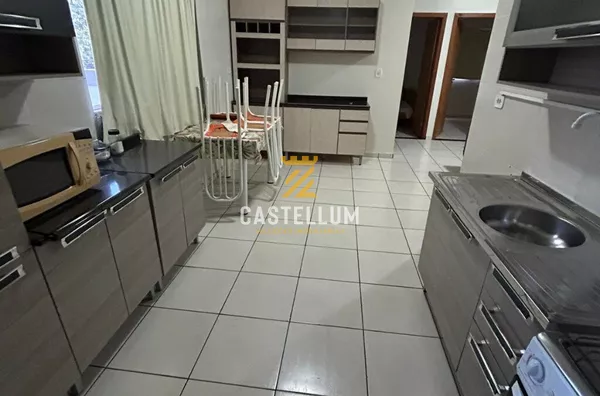 Apartamento semimobiliado para aluguel no Centro em Ubiratã/Pr.