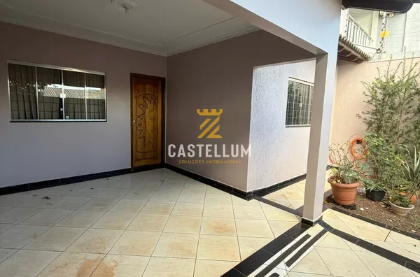 Casa para aluguel, no Centro em Ubiratã/Pr.
