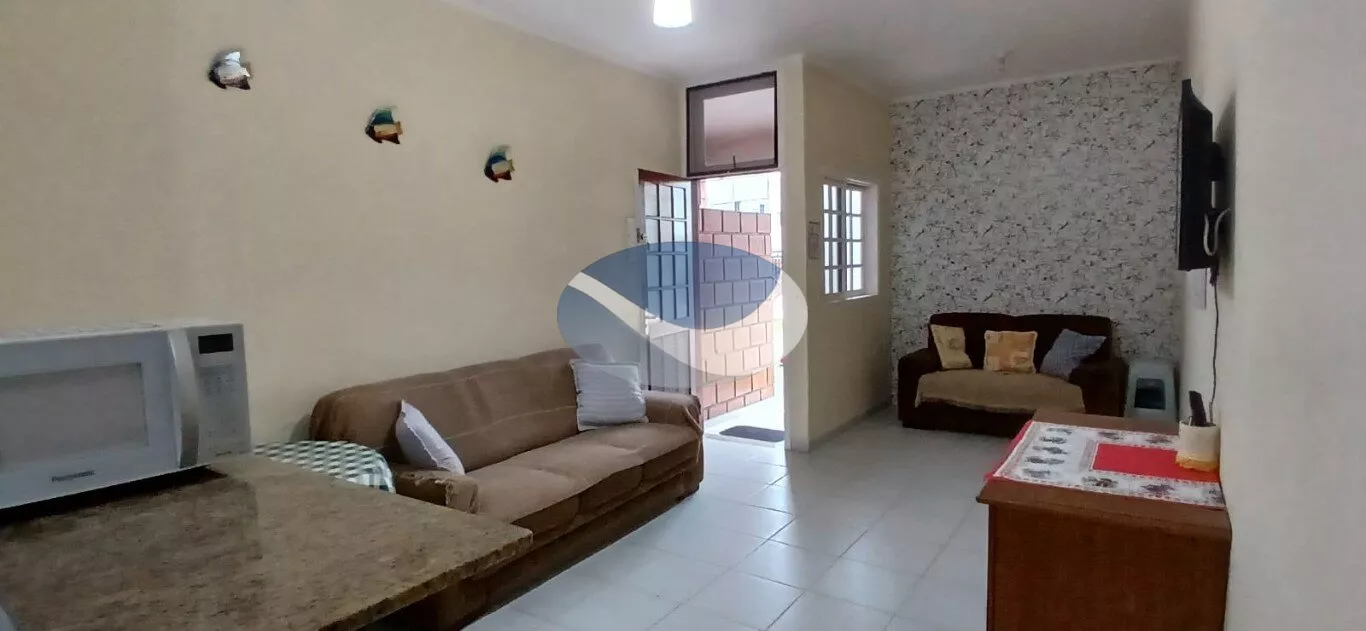 Casa à venda com 3 quartos, 66m² - Foto 1