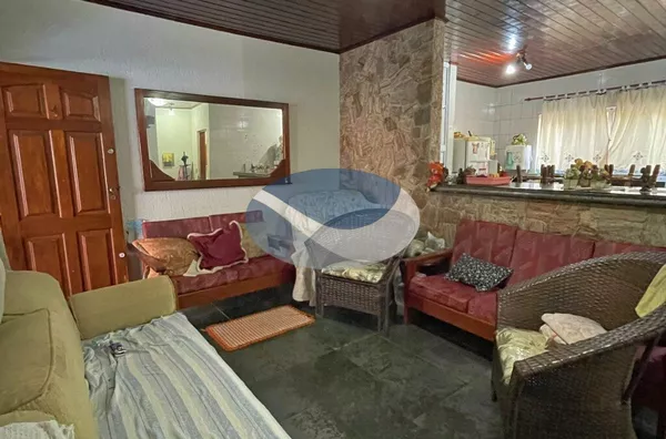 MEU SOBRADO 3 DORMITÓRIOS, PERTINHO DA PRAIA!!! - Foto 1