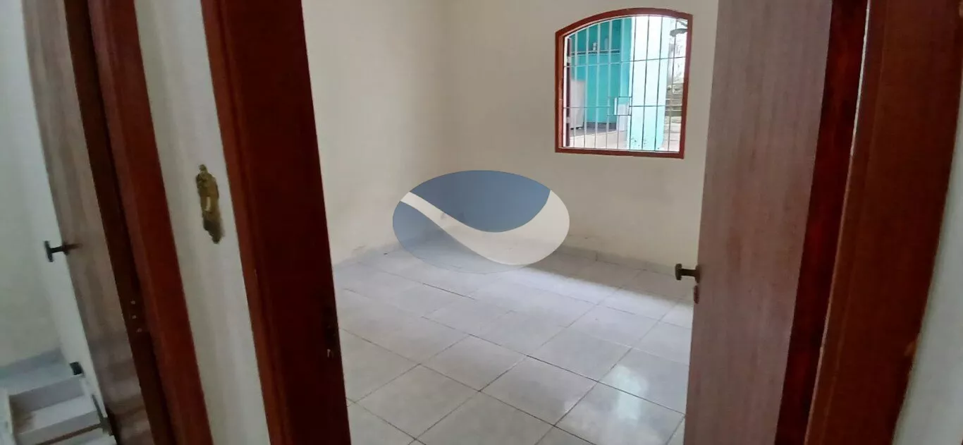 Casa à venda com 3 quartos, 50m² - Foto 13