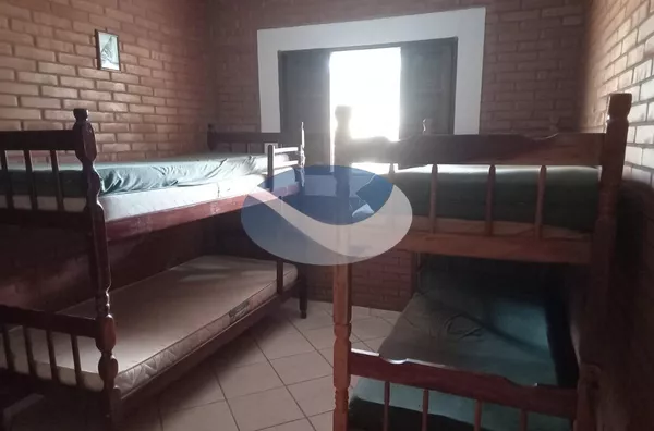Oportunidade na Martim de Sá: Casa Ampla e Bem Localizada