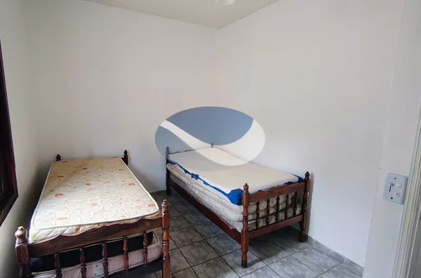 CASA EM CONDOMÍNIO À 300M DA PRAINHA