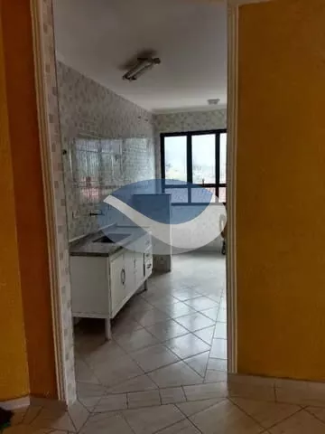 Apartamento à venda com 2 quartos, 70m² - Foto 3