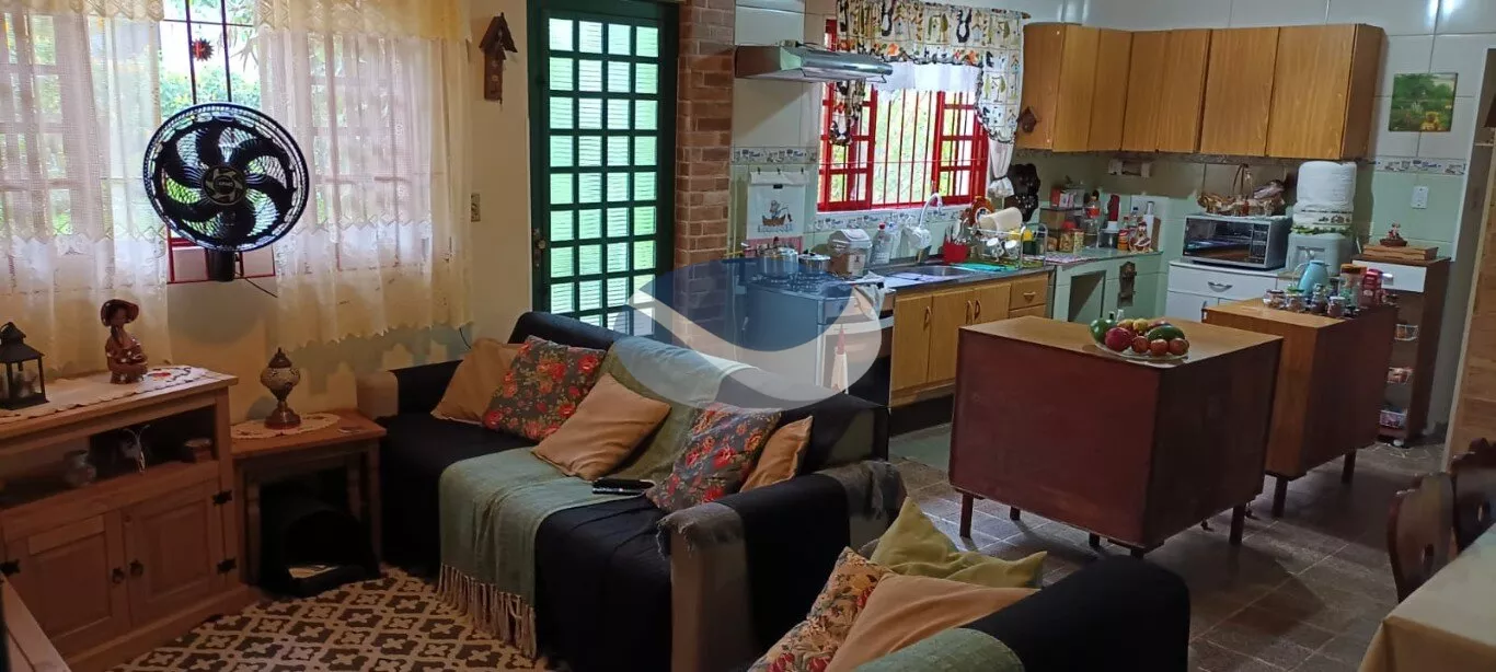 Casa, 6 quartos, 367 m² - Foto 1