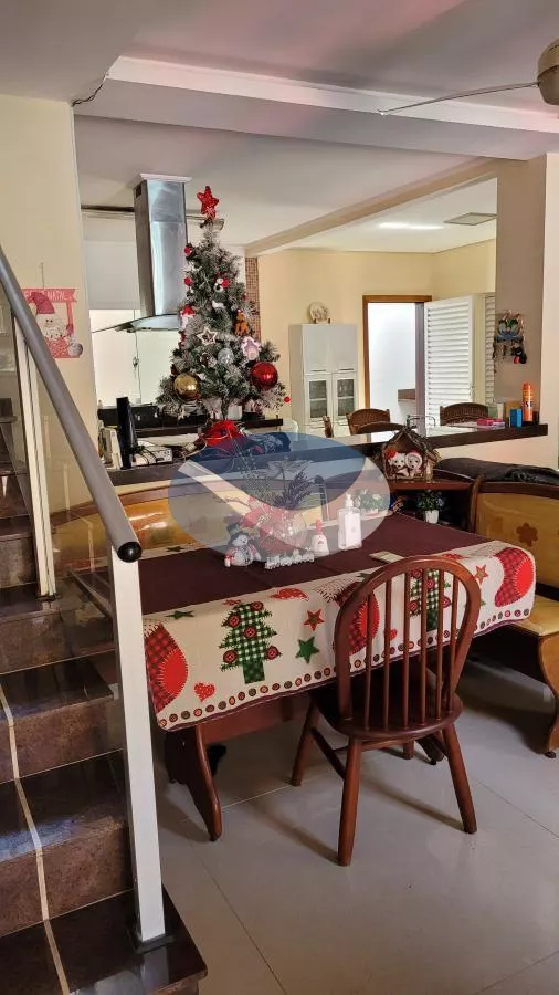 Sobrado, 3 quartos, 244 m² - Foto 9