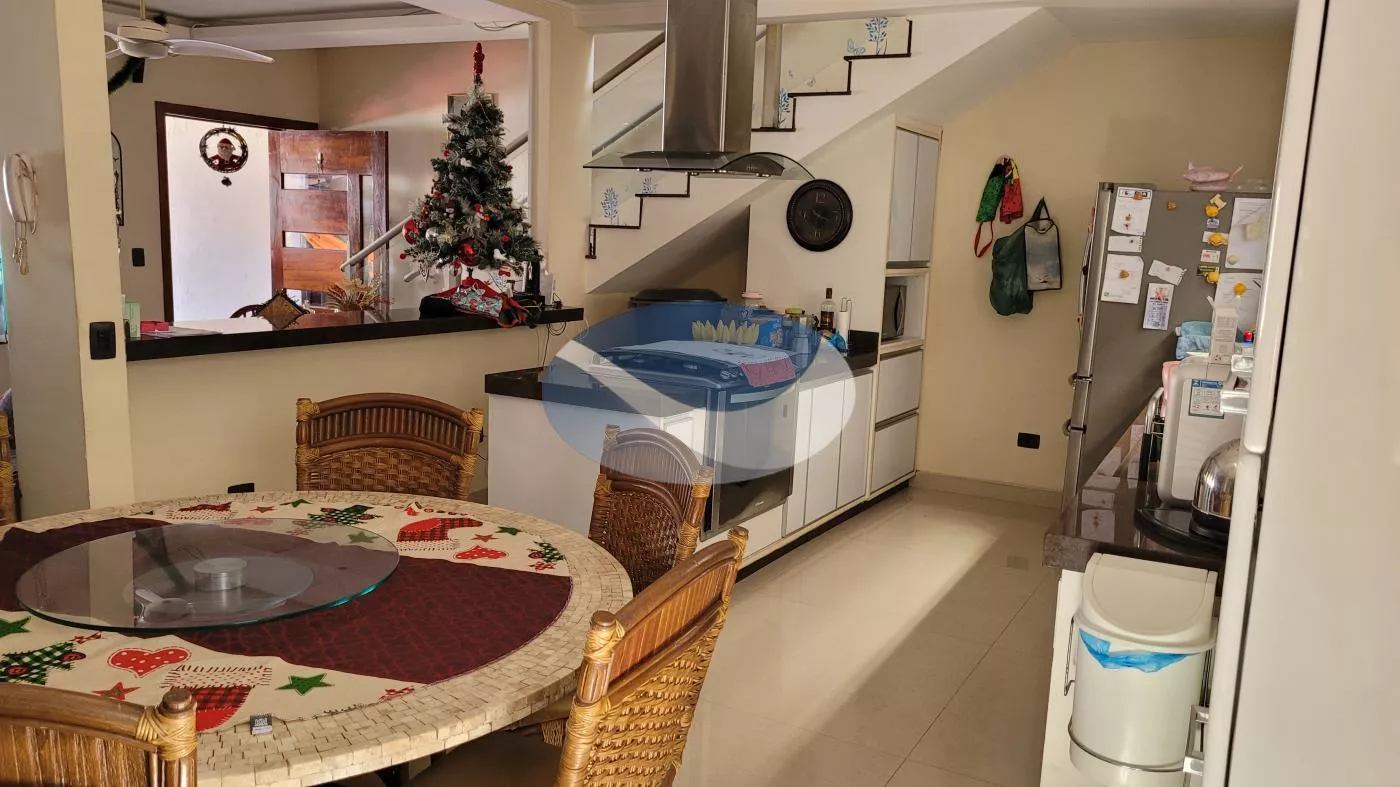 Sobrado, 3 quartos, 244 m² - Foto 11