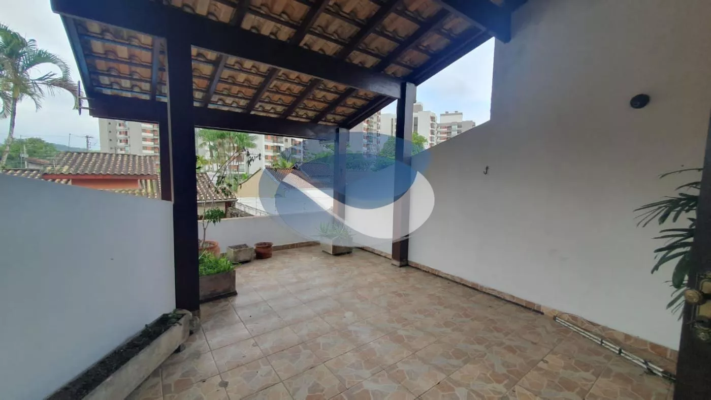 Casa à venda com 4 quartos, 265m² - Foto 8