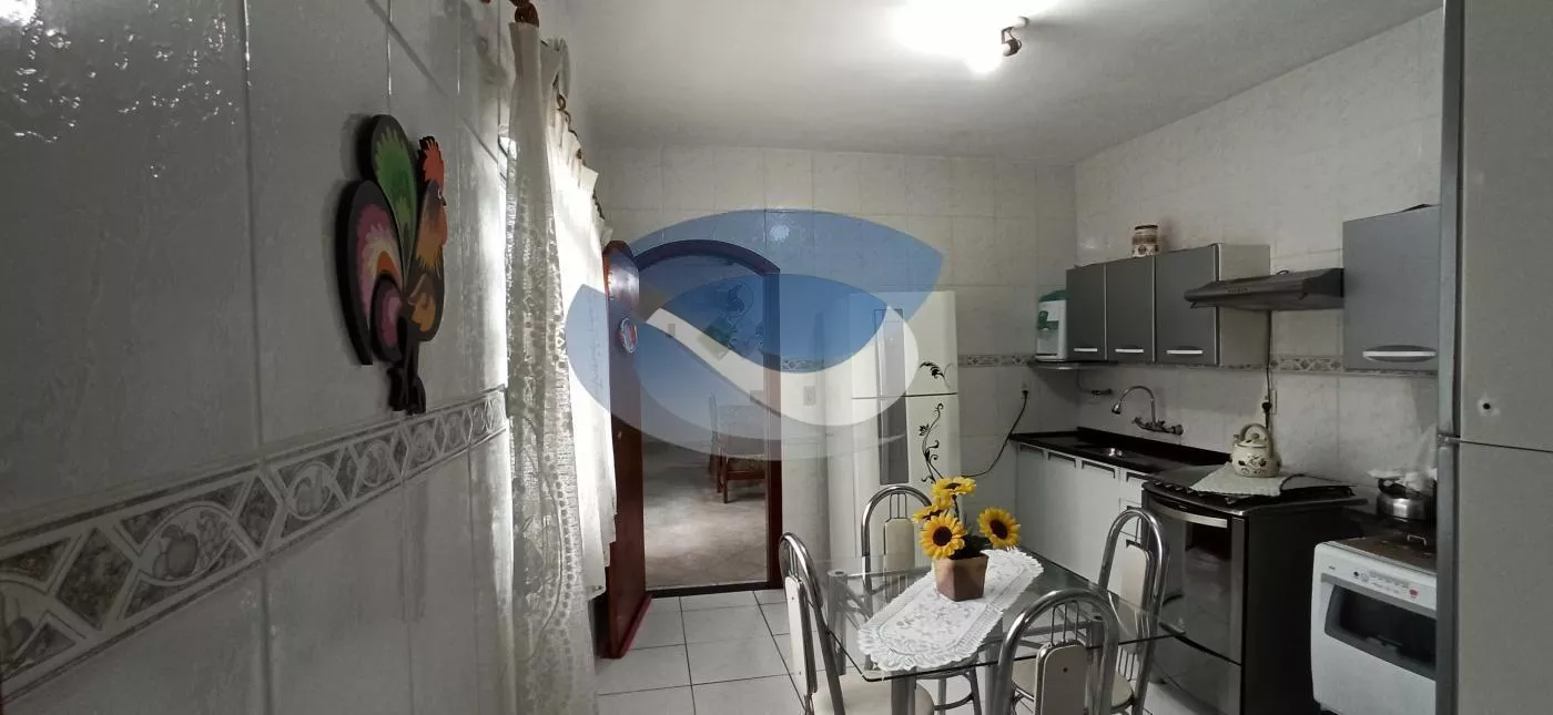 Casa à venda com 3 quartos, 210m² - Foto 9