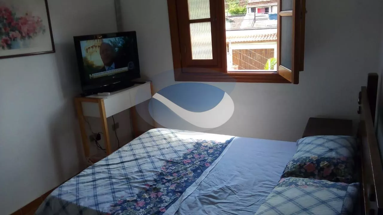 Casa à venda e aluguel com 2 quartos, 99m² - Foto 2