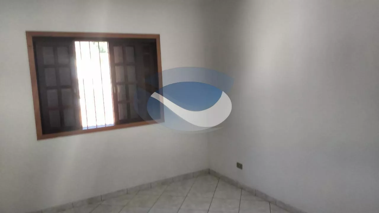 Casa à venda com 2 quartos, 70m² - Foto 5