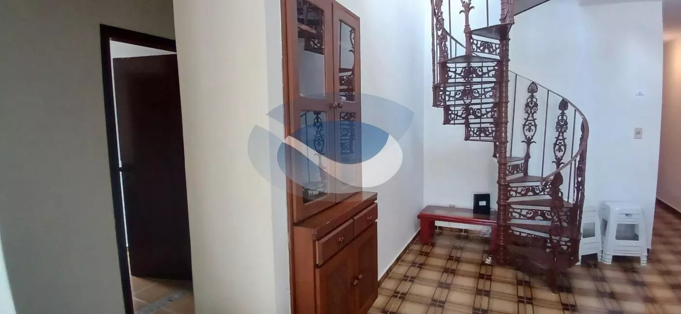 Apartamento à venda com 4 quartos, 220m² - Foto 7