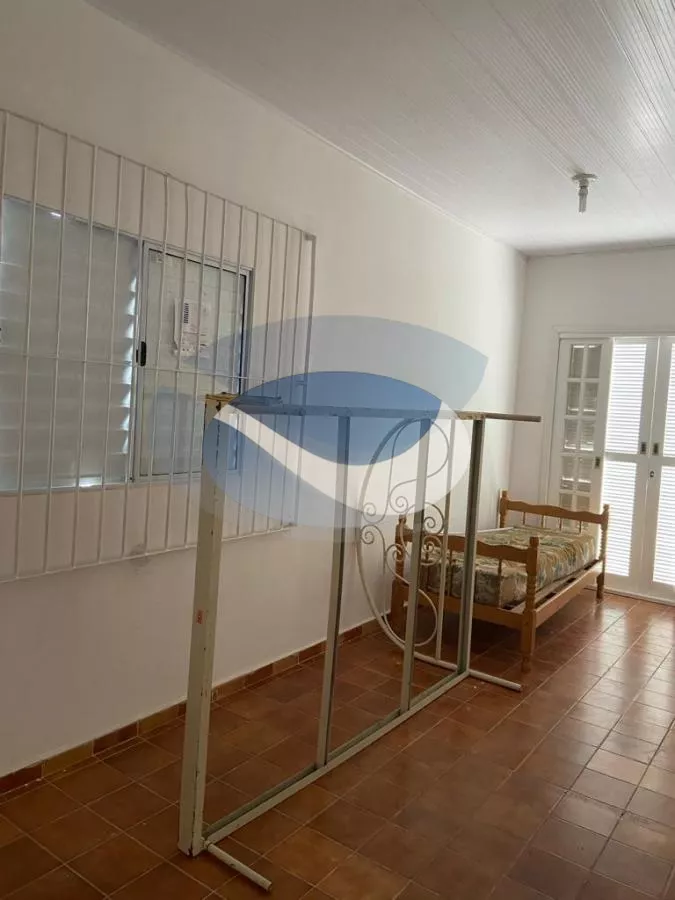 Casa à venda com 3 quartos, 50m² - Foto 4