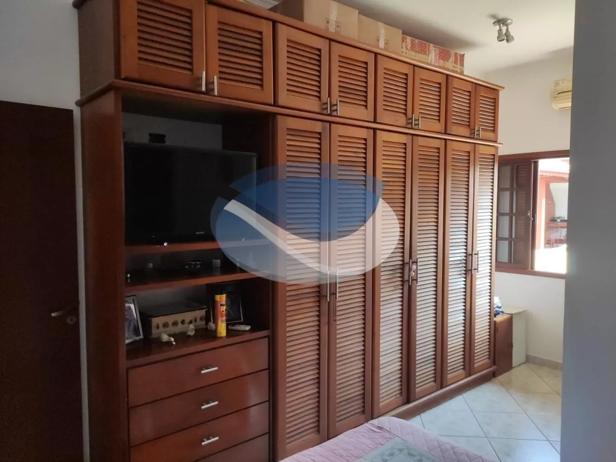 Sobrado à venda com 4 quartos, 250m² - Foto 22